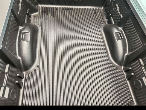 Used 2022 Chevrolet Colorado W/T RWD image 21
