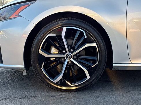 Used 2024 Nissan Altima 2.5 SR image 46