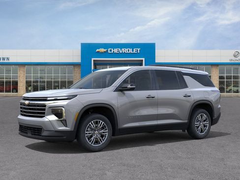 New 2027 Chevrolet Traverse LT w/ LPO, Floor Liner Package FWD image 2