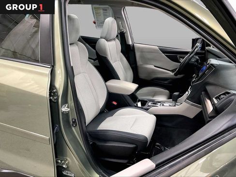 Used 2021 Subaru Forester Premium AWD/4WD image 9