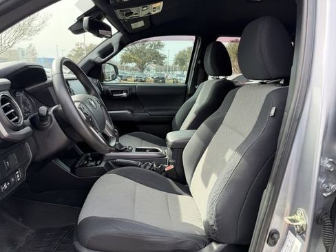 Certified 2020 Toyota Tacoma TRD Off-Road image 25