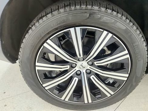 Used 2024 Volvo XC90 B5 Core AWD/4WD image 81