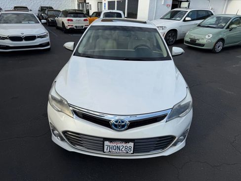 Used 2014 Toyota Avalon XLE Touring image 9