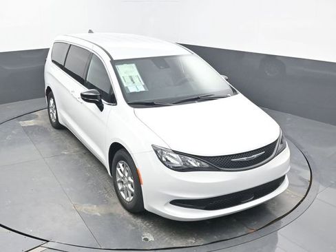 New 2026 Chrysler Voyager LX image 51