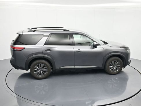 Used 2024 Nissan Pathfinder SV FWD image 30