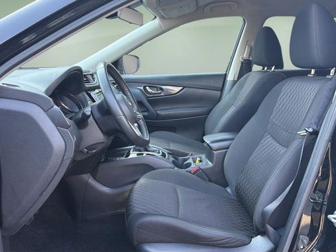 Certified 2020 Nissan Rogue SV w/ Premium Package image 22