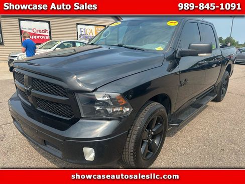 Used 2018 RAM 1500 Big Horn AWD/4WD image 1