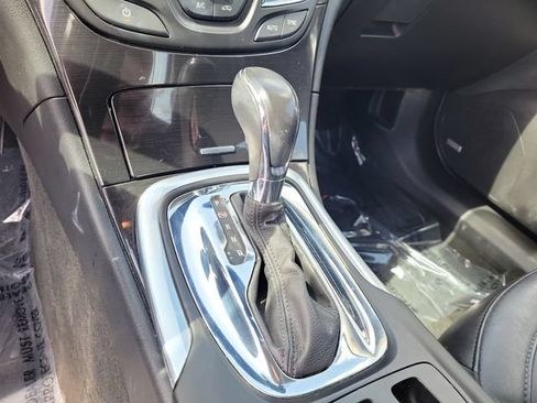 Used 2016 Buick Regal Premium w/ Driver Confidence Package #1 FWD image 31