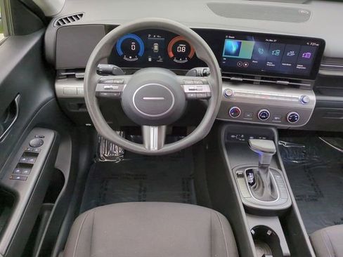 Certified 2024 Hyundai Kona SE image 16