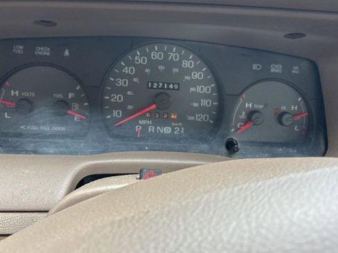 Used 2005 Mercury Grand Marquis GS image 21