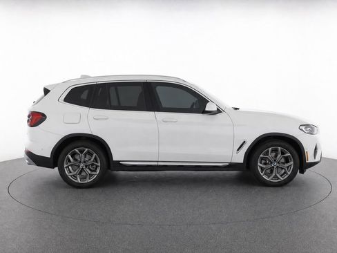 Used 2024 BMW X3 sDrive30i w/ Premium Package w/ZPA RWD image 2