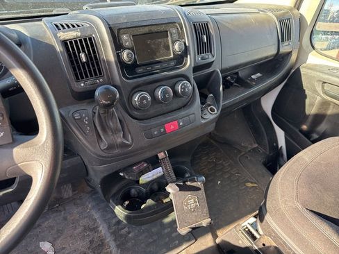 Used 2018 RAM ProMaster 3500 w/ Premium Appearance Group image 17