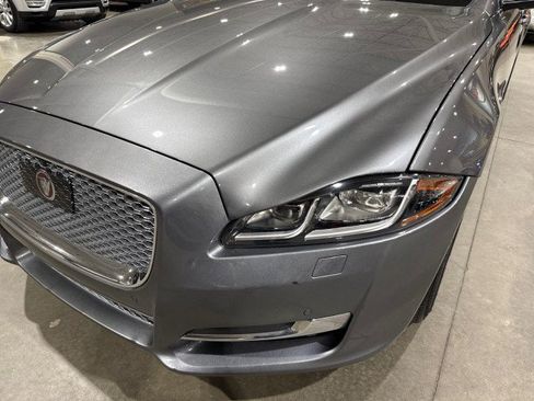 Used 2019 Jaguar XJ L Portfolio image 33