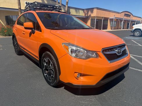 Used 2014 Subaru Crosstrek 2.0i Premium w/ Moonroof Package AWD/4WD image 10