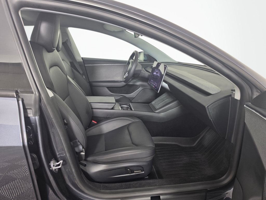 Used 2025 Tesla Model 3 Long Range RWD image 34