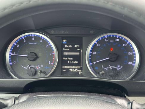 Used 2019 Toyota Highlander LE image 24