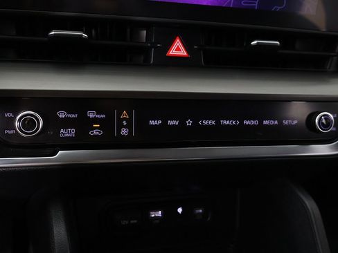 Certified 2023 Kia Sportage EX FWD image 49