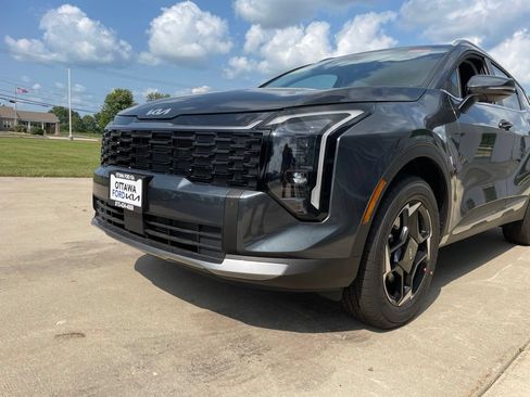 New 2026 Kia Sportage EX AWD/4WD image 14