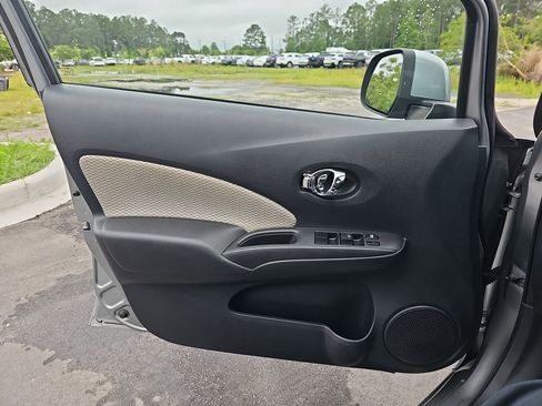 Used 2014 Nissan Versa Note SV FWD image 29