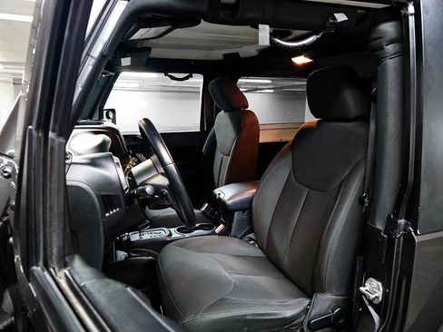 Used 2016 Jeep Wrangler Sport image 20