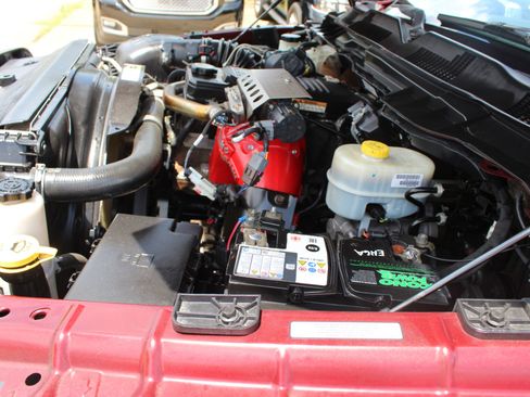 Used 2016 RAM 3500 Laramie image 40