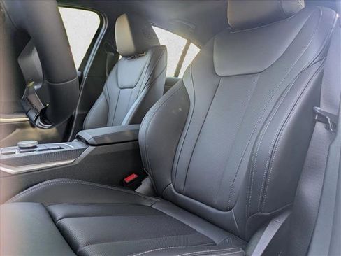 Used 2025 BMW 330i Sedan w/ Premium Package image 4