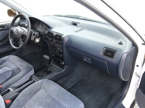 Used 1993 Honda Accord LX image 15