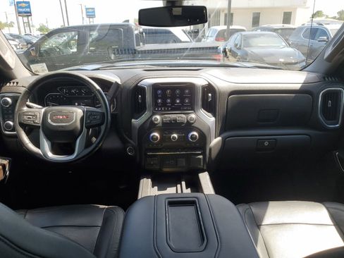 Used 2020 GMC Sierra 1500 SLT AWD/4WD image 9