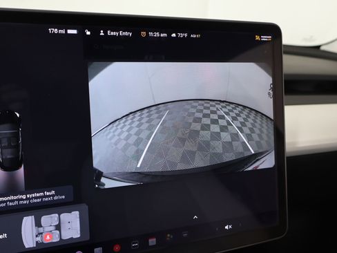 Used 2019 Tesla Model 3 image 5