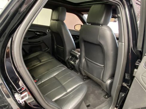 Used 2020 Land Rover Range Rover Evoque SE AWD/4WD image 12