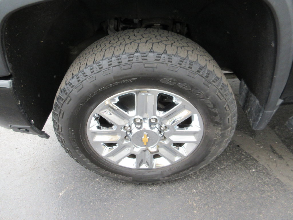 Certified 2024 Chevrolet Silverado 3500 High Country w/ Technology Package AWD/4WD image 15