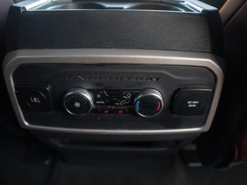 Used 2024 Ford Expedition Max Limited image 28