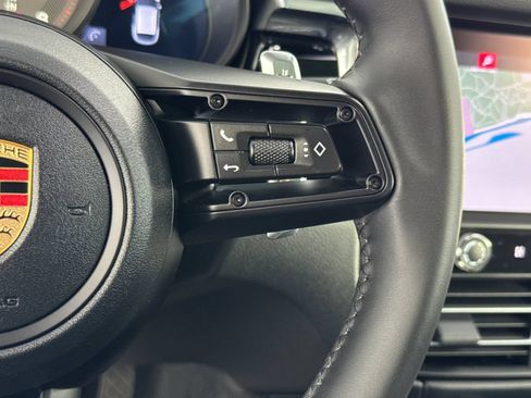 Certified 2026 Porsche Macan AWD/4WD image 28