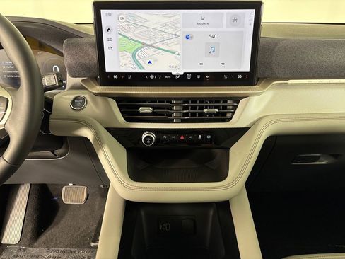 New 2026 Ford Explorer Active RWD image 28