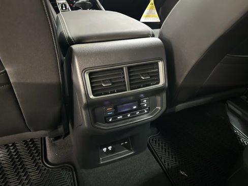 New 2026 Volkswagen Atlas SEL Premium R-Line AWD/4WD image 36