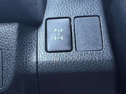 Used 2017 Toyota RAV4 LE w/ All Weather Liner Package AWD/4WD image 20