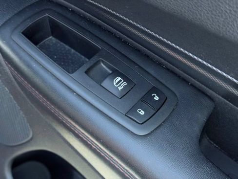 Used 2022 Dodge Durango R/T w/ Blacktop Package AWD/4WD image 17