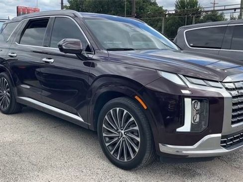 Used 2023 Hyundai Palisade Calligraphy image 8