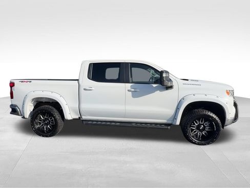 Used 2023 Chevrolet Silverado 1500 LT AWD/4WD image 2