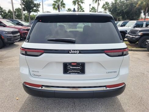 New 2025 Jeep Grand Cherokee Limited image 12