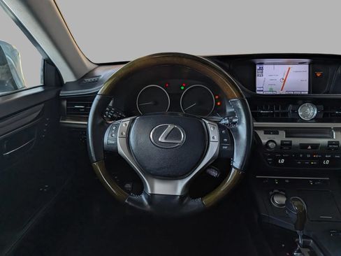 Used 2013 Lexus ES 350 w/ Luxury Pkg FWD image 30