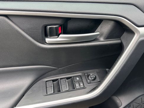 Certified 2025 Toyota RAV4 XLE image 12