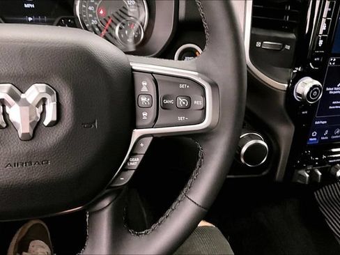 Used 2025 RAM 1500 Big Horn AWD/4WD image 28