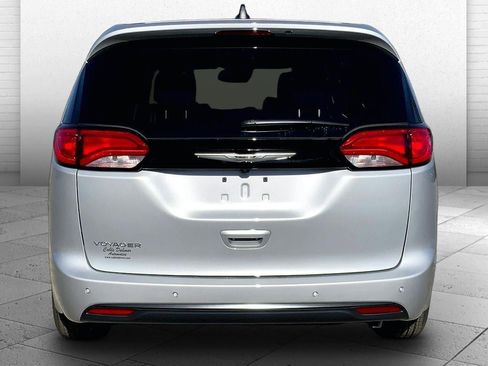 New 2026 Chrysler Voyager LX FWD image 4