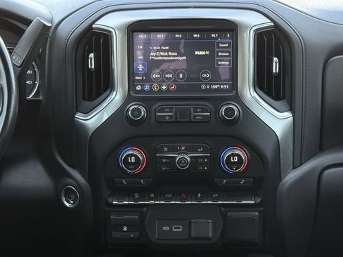 Used 2021 Chevrolet Silverado 1500 RST w/ Texas Edition Plus AWD/4WD image 18