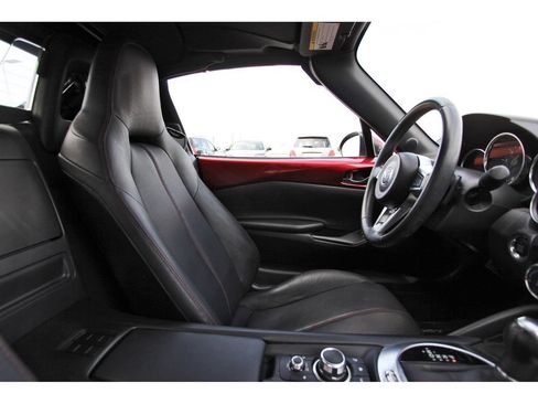 Used 2019 MAZDA MX-5 Miata RF Grand Touring RWD image 15