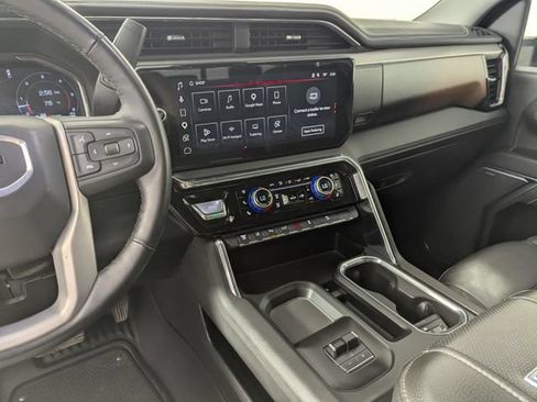 Used 2025 GMC Sierra 3500 Denali w/ Denali Reserve Package AWD/4WD image 14