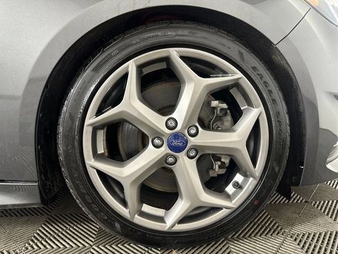 Used 2017 Ford Focus ST FWD image 29
