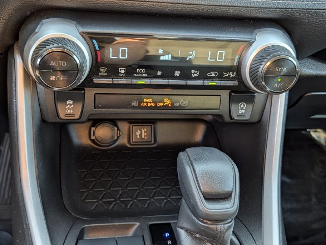 Used 2023 Toyota RAV4 XLE FWD image 18