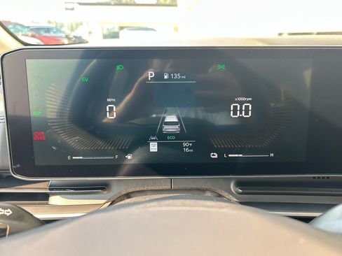 New 2027 Kia Carnival LXS FWD image 28